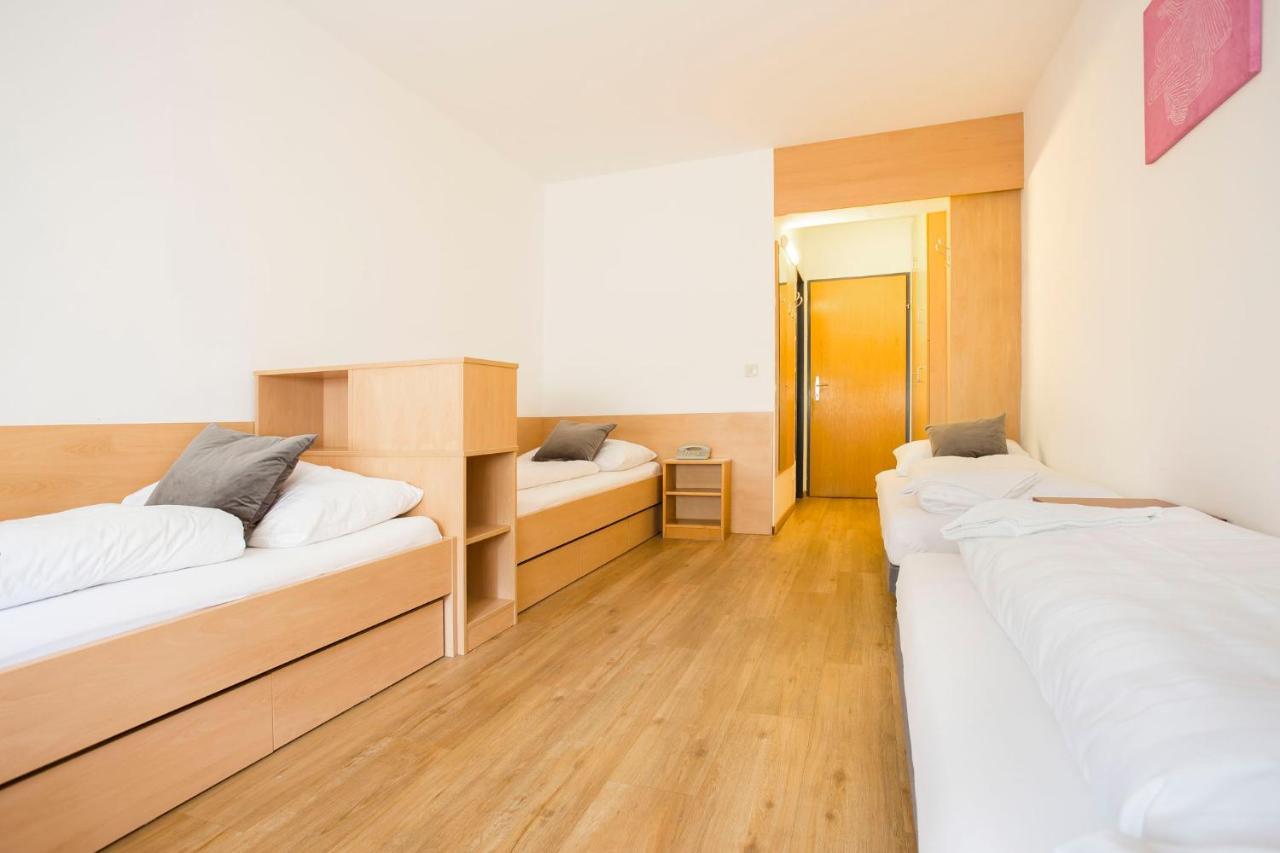 Mynext - Westbahnhof One Hostel *