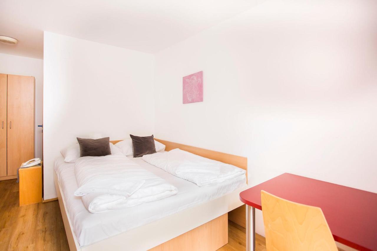 Hostel Mynext - Westbahnhof One *