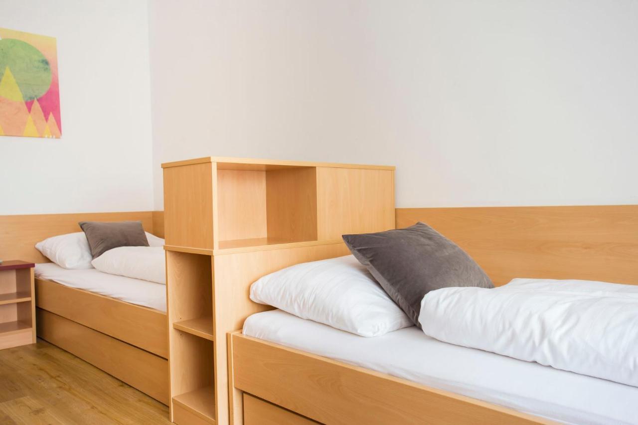 Mynext - Westbahnhof One Hostel *