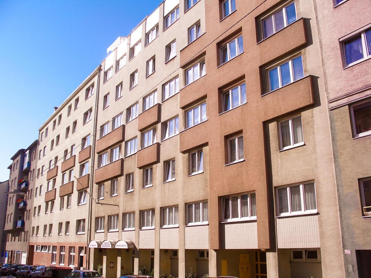 Mynext - Westbahnhof One Hostel *